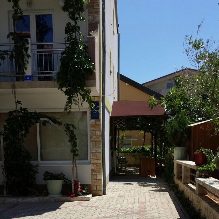Apartments Ivi Vir Ngoại thất bức ảnh